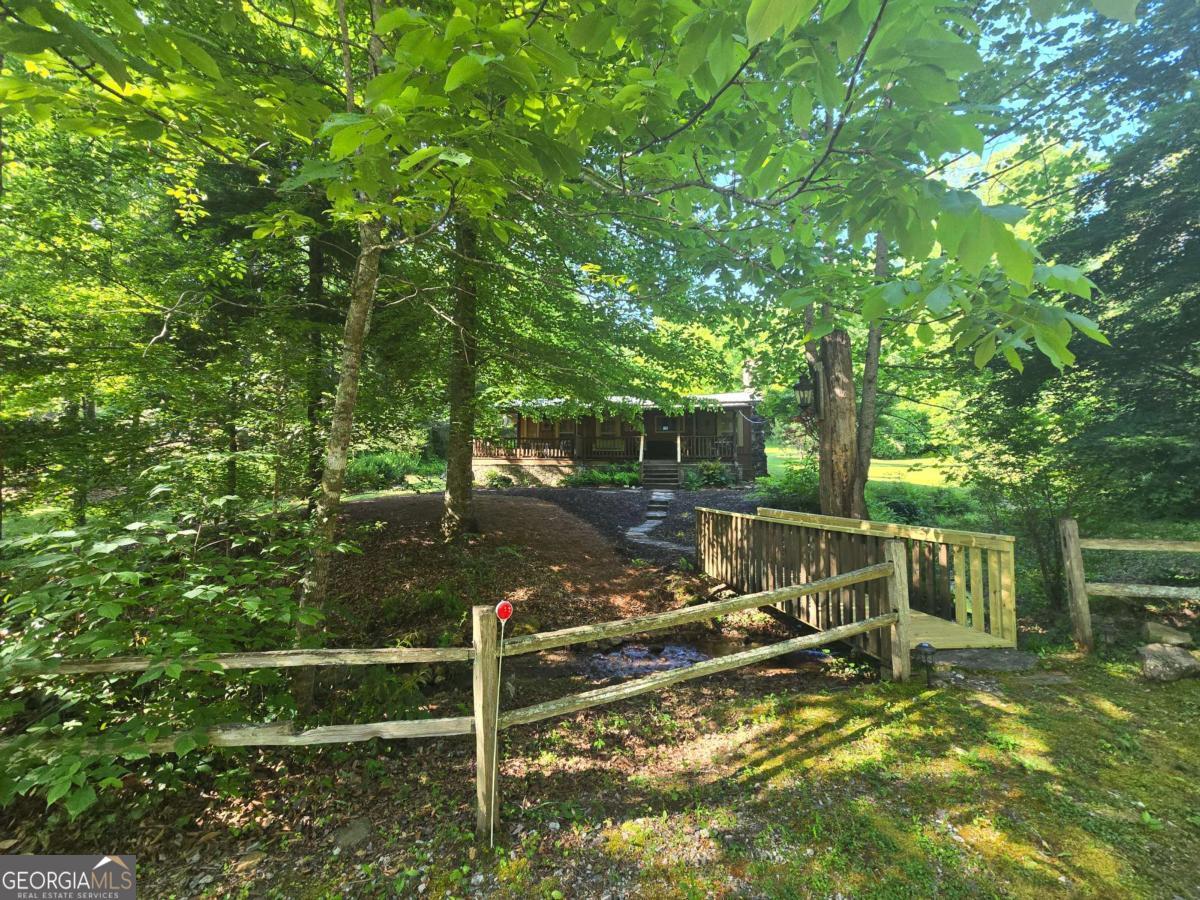27 Tall Oak Lane Clarkesville GA 30523