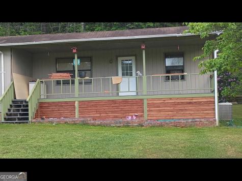 187 Bierce Drive Young Harris GA 30582