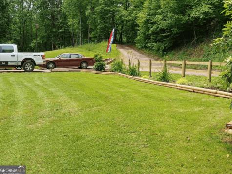 187 Bierce Drive Young Harris GA 30582