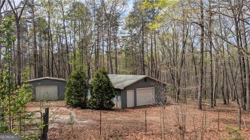 599 Garrison Road Lula GA 30554