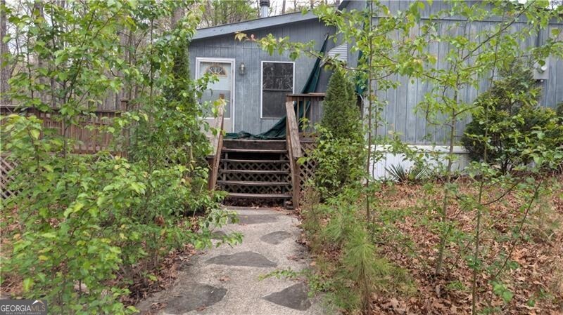 599 Garrison Road Lula GA 30554