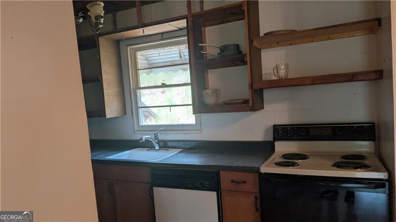 599 Garrison Road Lula GA 30554
