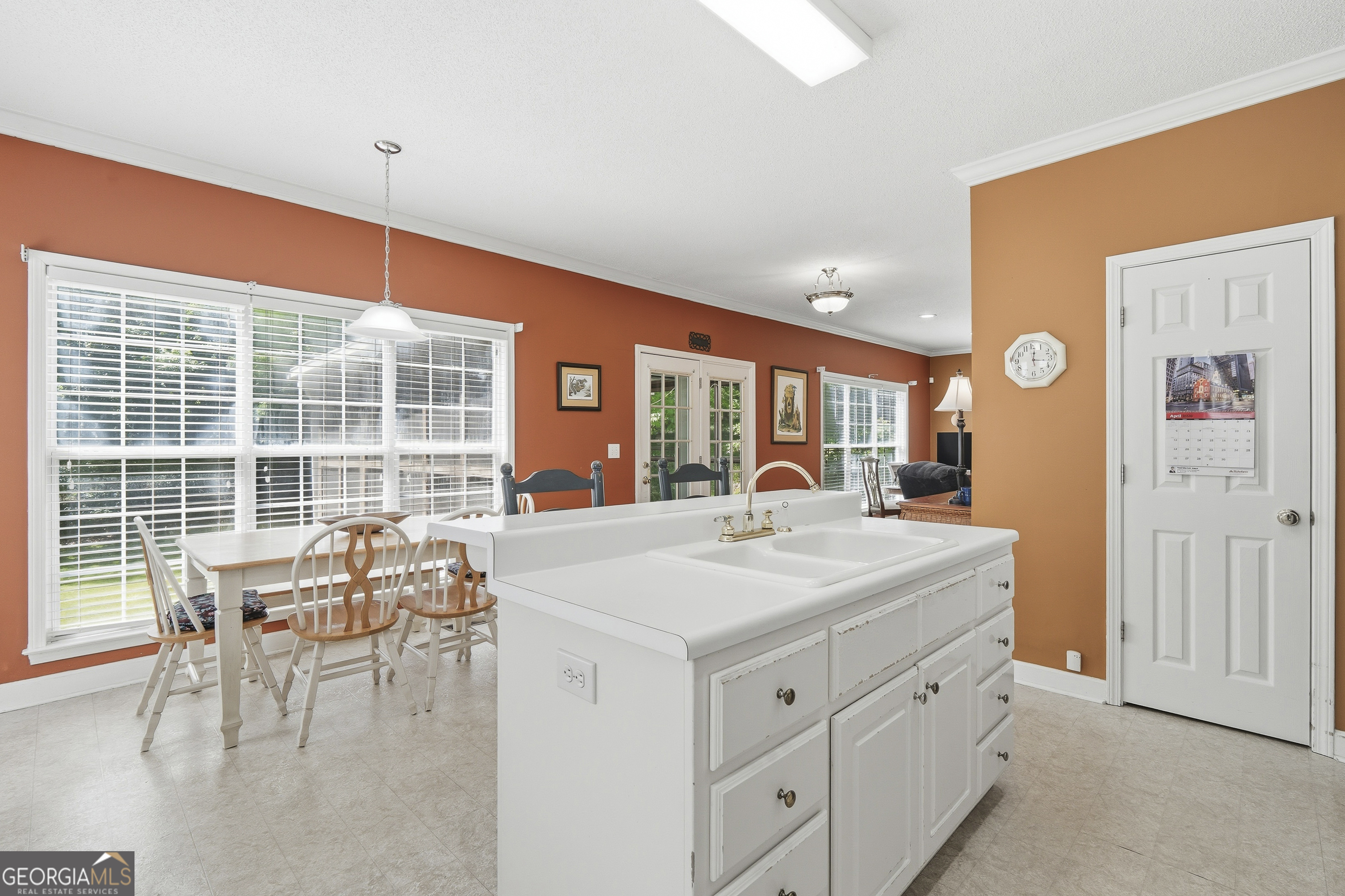 317 Hillridge Cove Lizella GA 31052