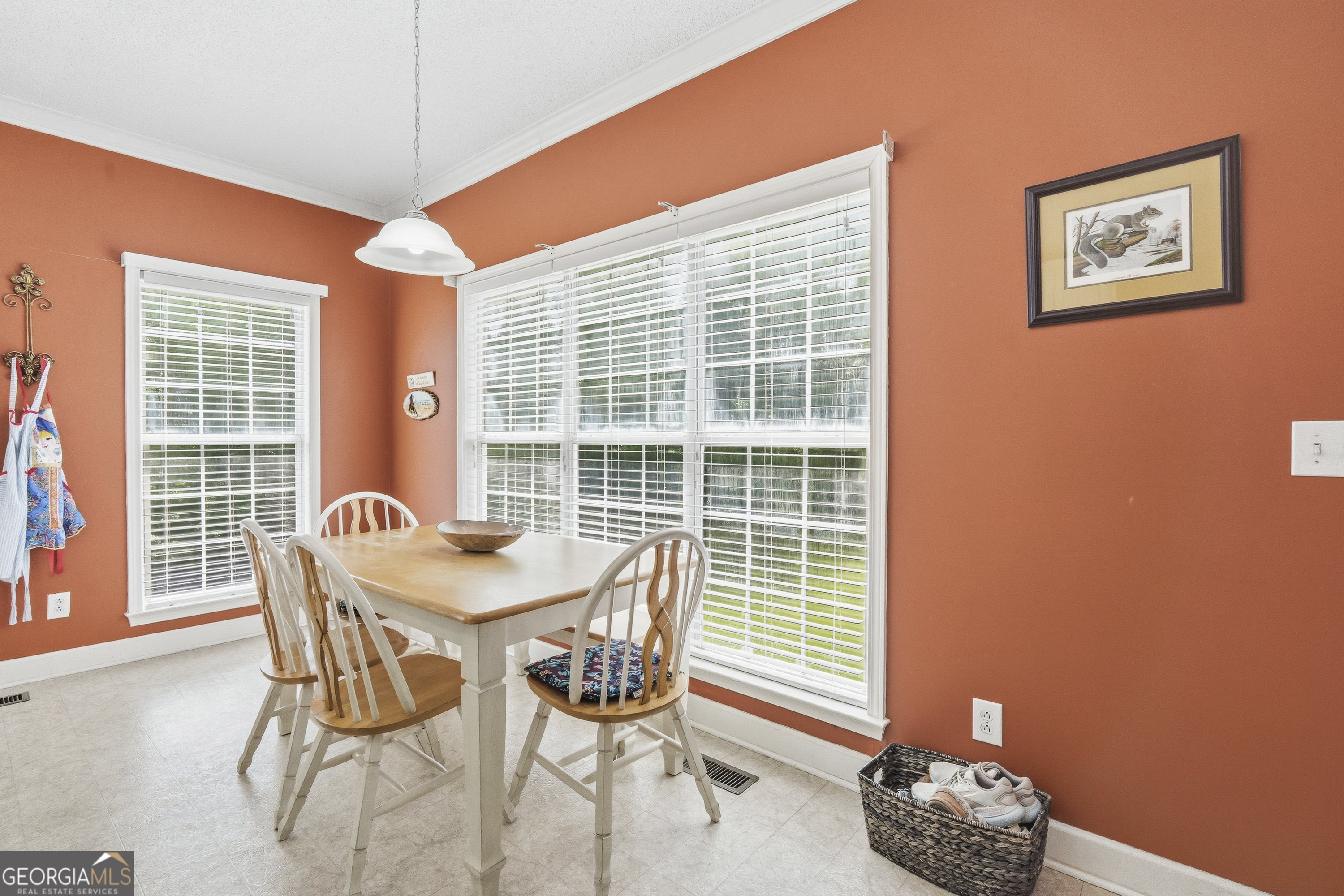317 Hillridge Cove Lizella GA 31052