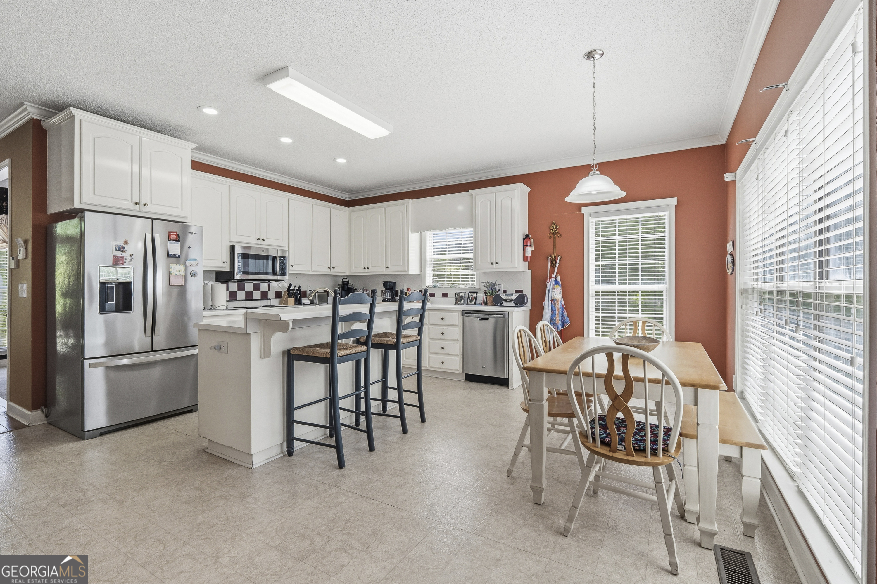 317 Hillridge Cove Lizella GA 31052