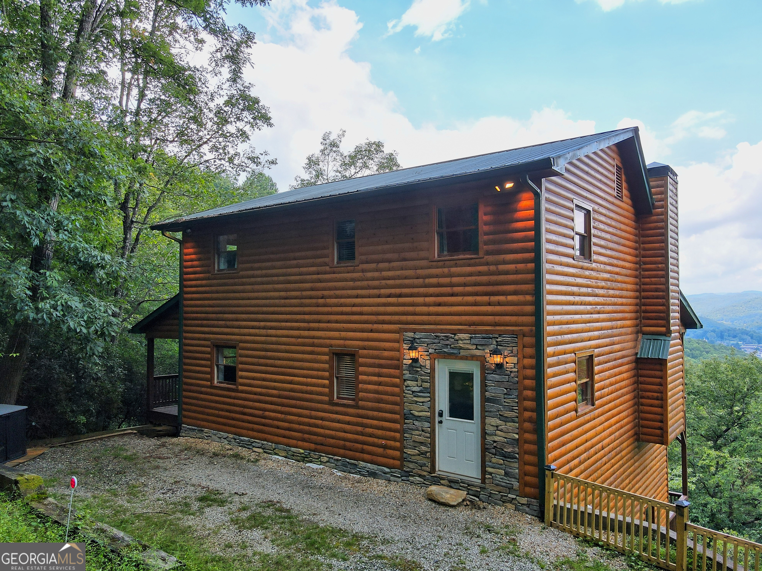 672 Screamer Drive Clayton GA 30525