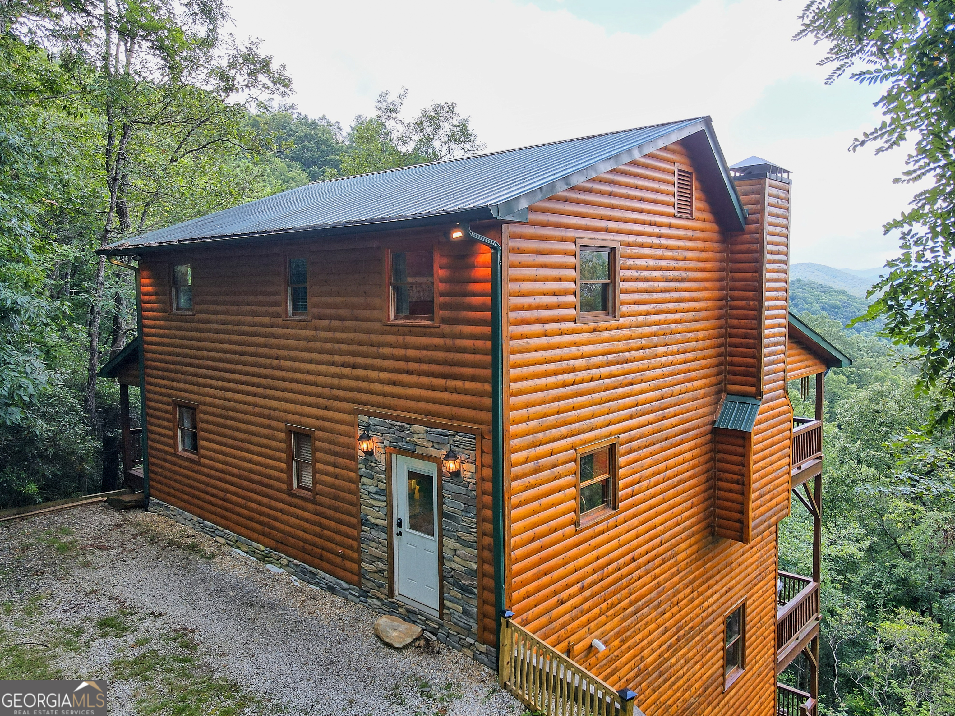 672 Screamer Drive Clayton GA 30525