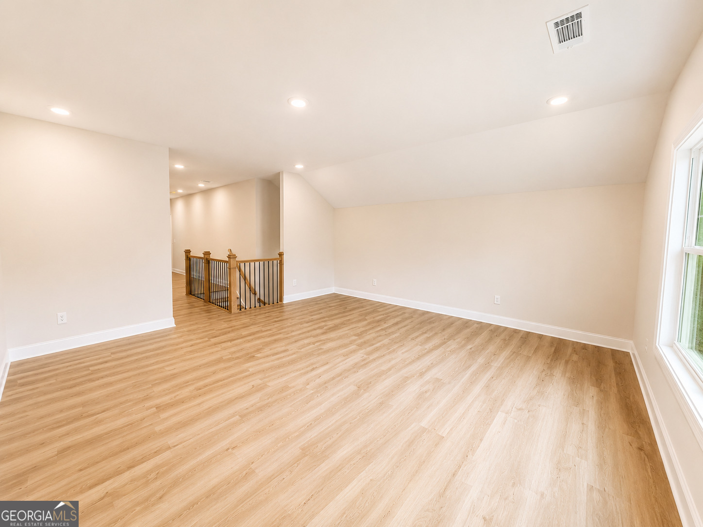 91 Lenten Rose Lane Pendergrass GA 30567