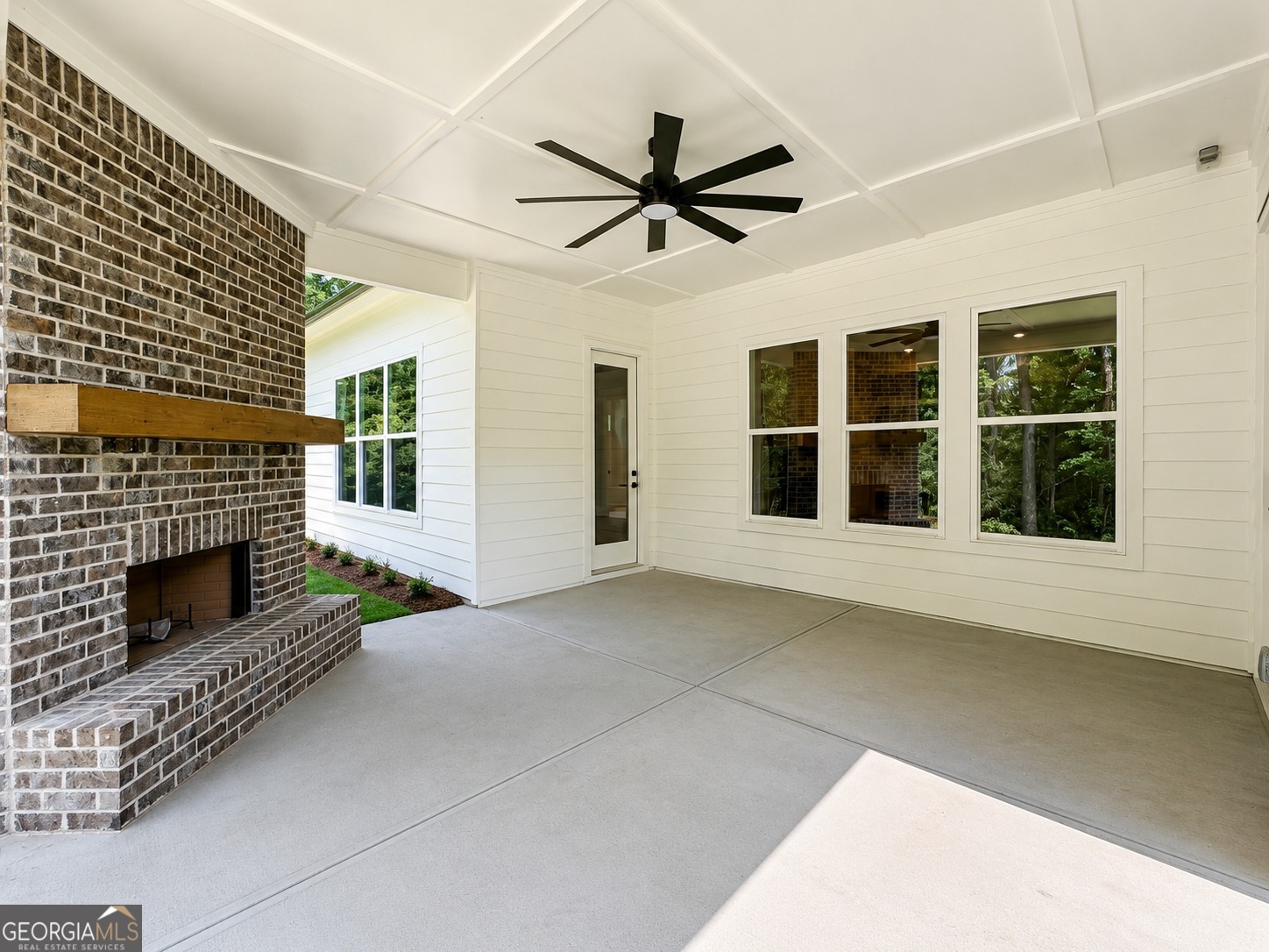 91 Lenten Rose Lane Pendergrass GA 30567