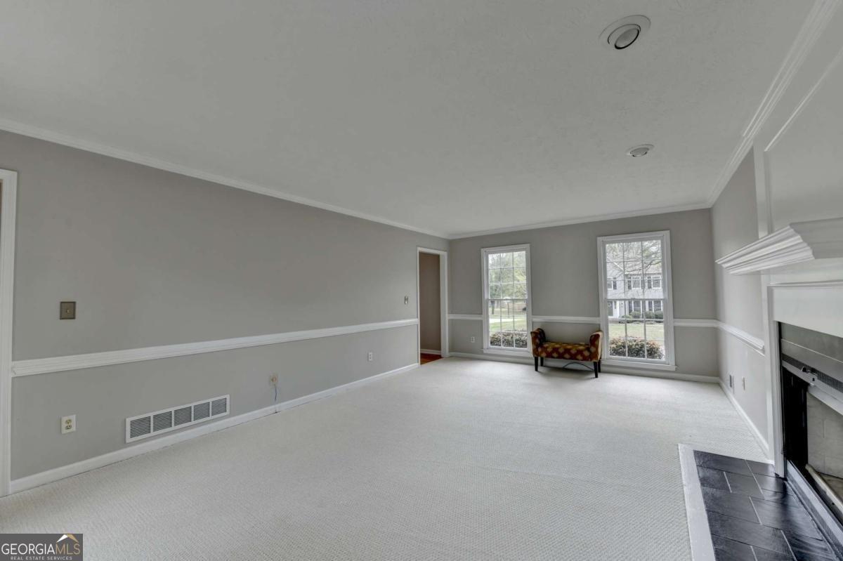 2451 Meadowglen Trail Snellville GA 30078