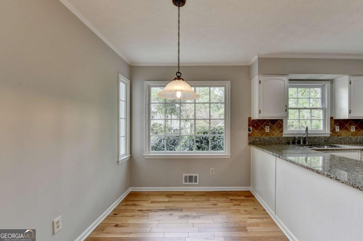 2451 Meadowglen Trail Snellville GA 30078
