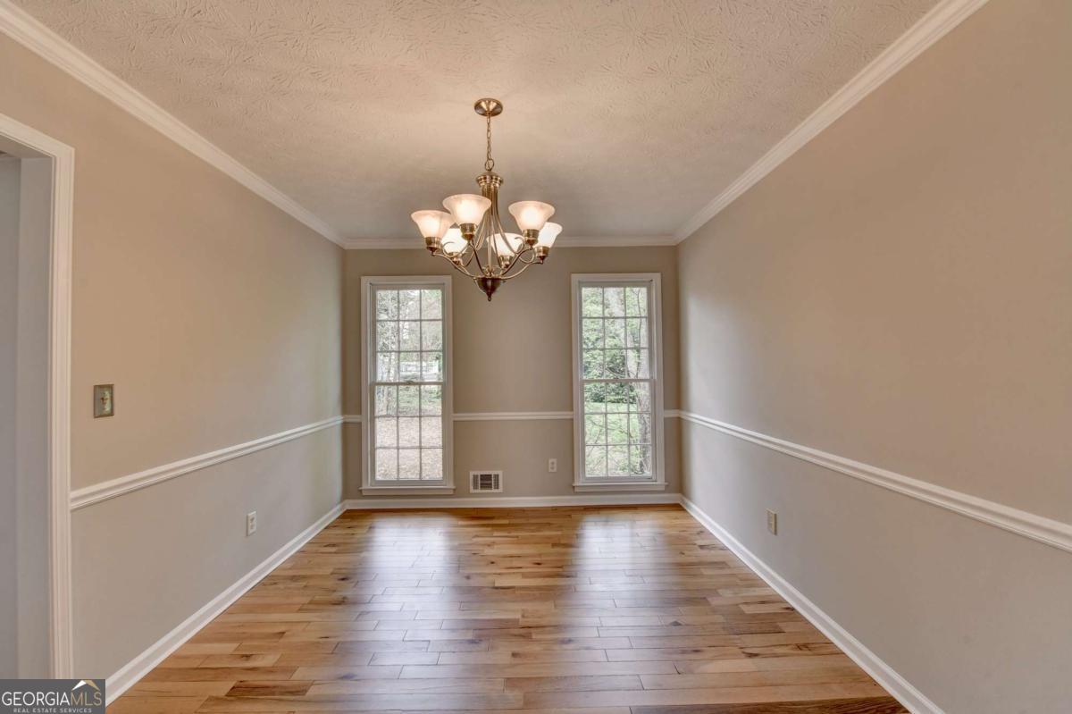2451 Meadowglen Trail Snellville GA 30078