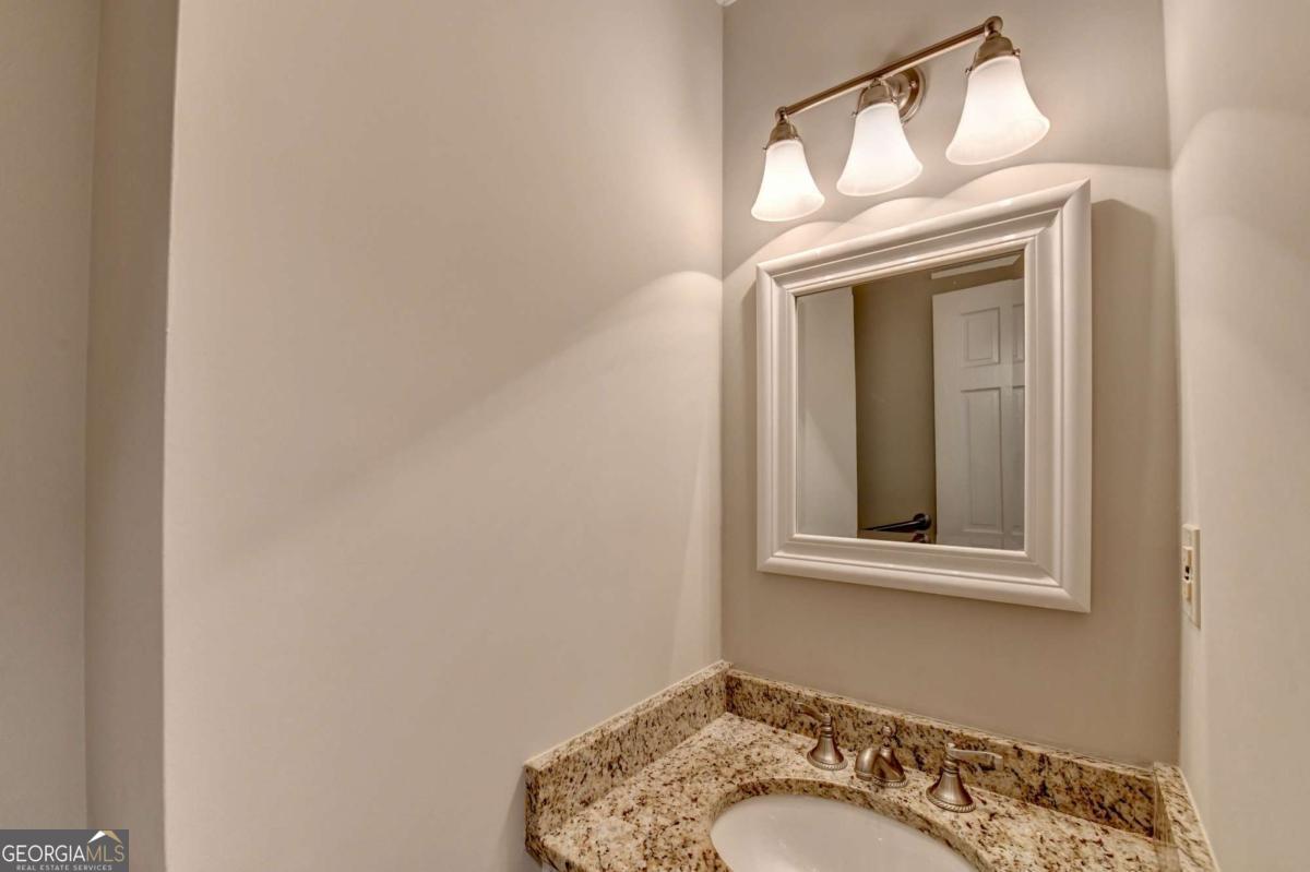 2451 Meadowglen Trail Snellville GA 30078