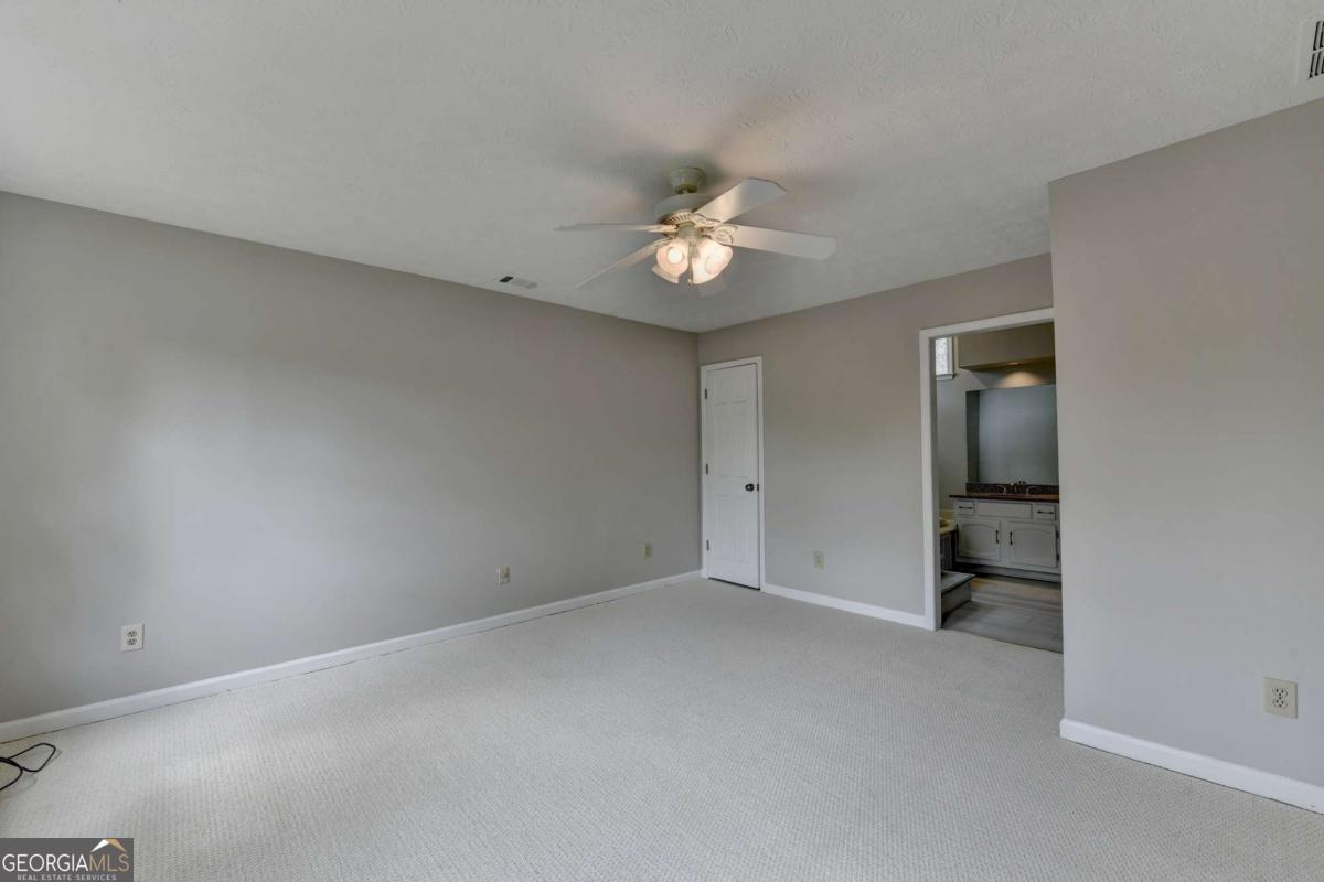 2451 Meadowglen Trail Snellville GA 30078