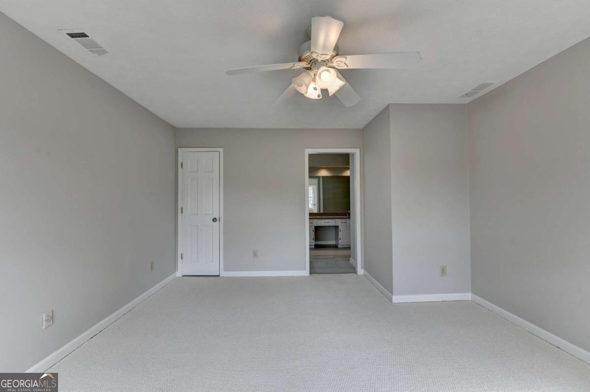 2451 Meadowglen Trail Snellville GA 30078