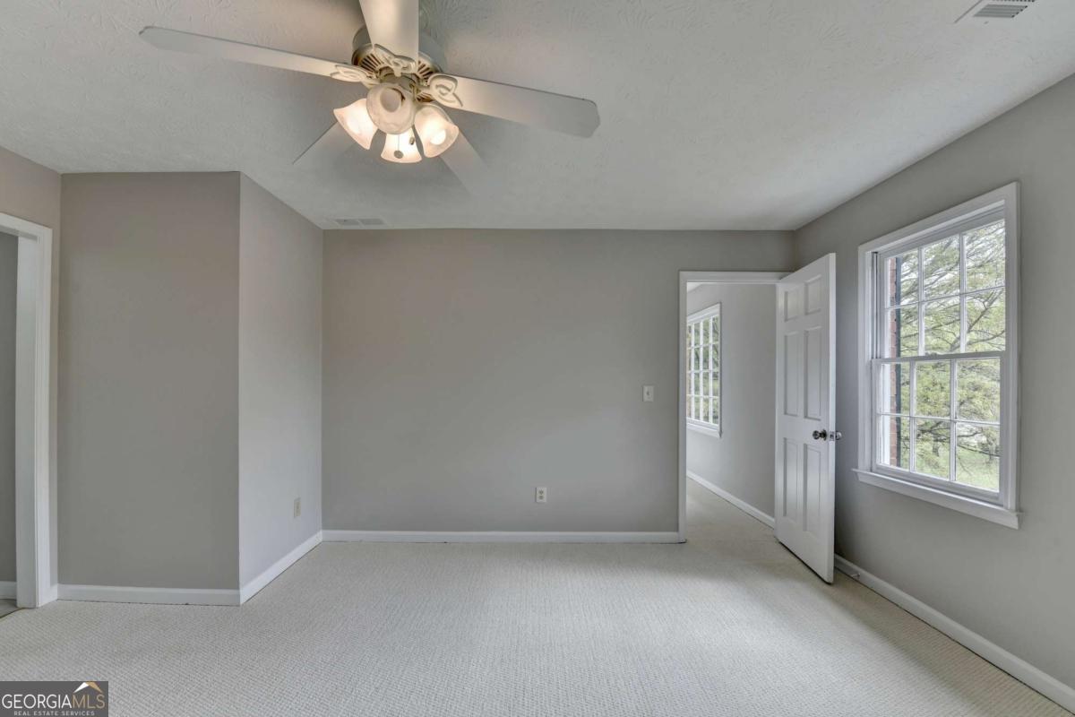 2451 Meadowglen Trail Snellville GA 30078