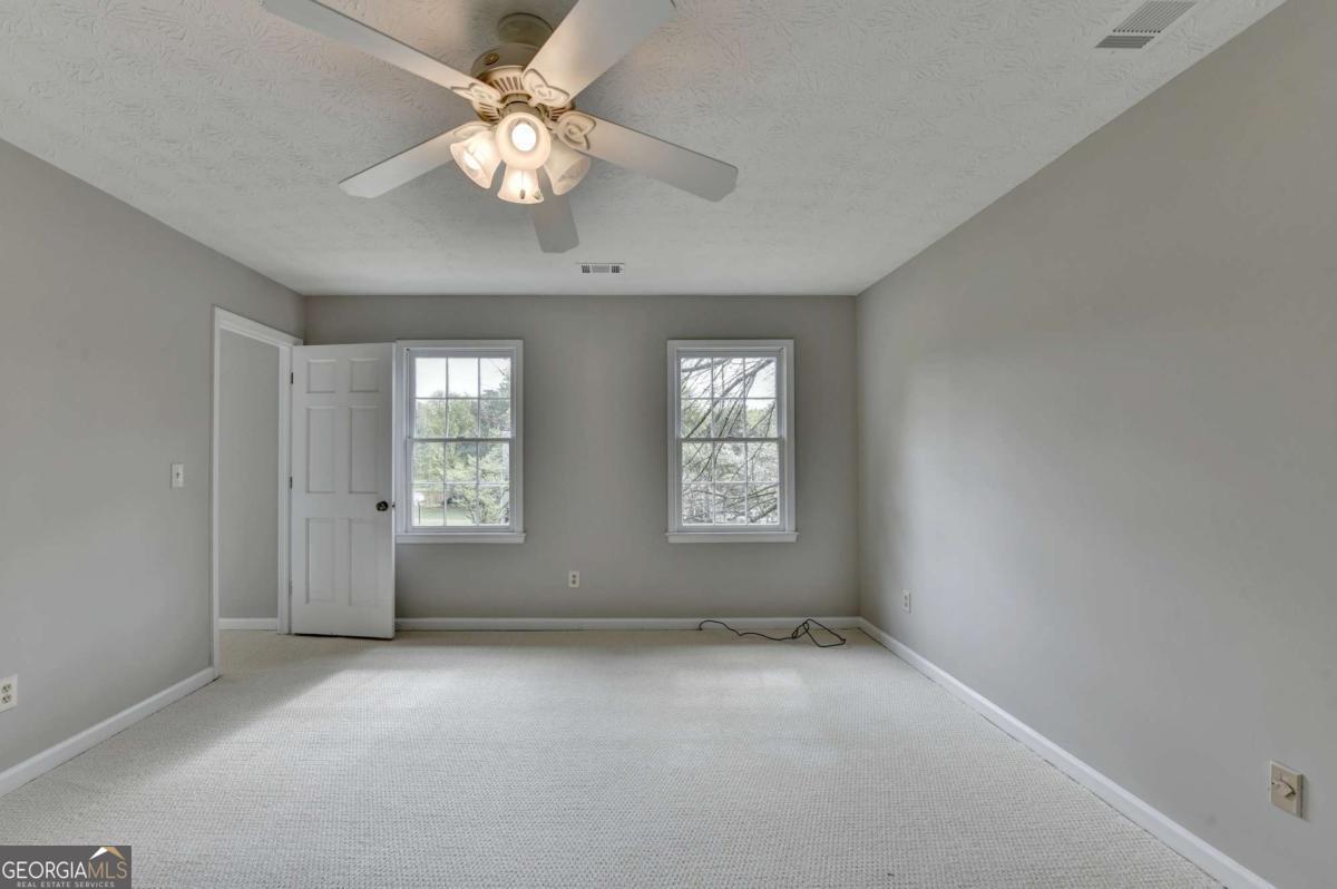 2451 Meadowglen Trail Snellville GA 30078