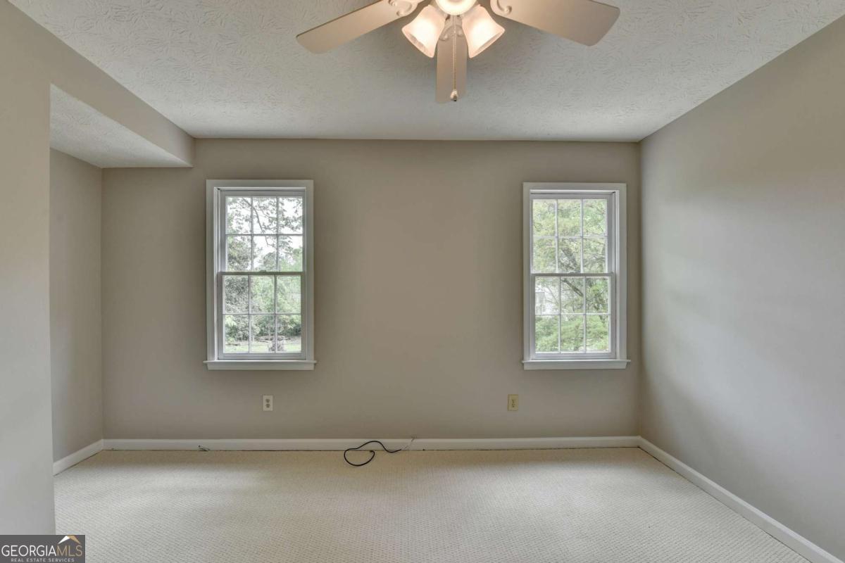 2451 Meadowglen Trail Snellville GA 30078