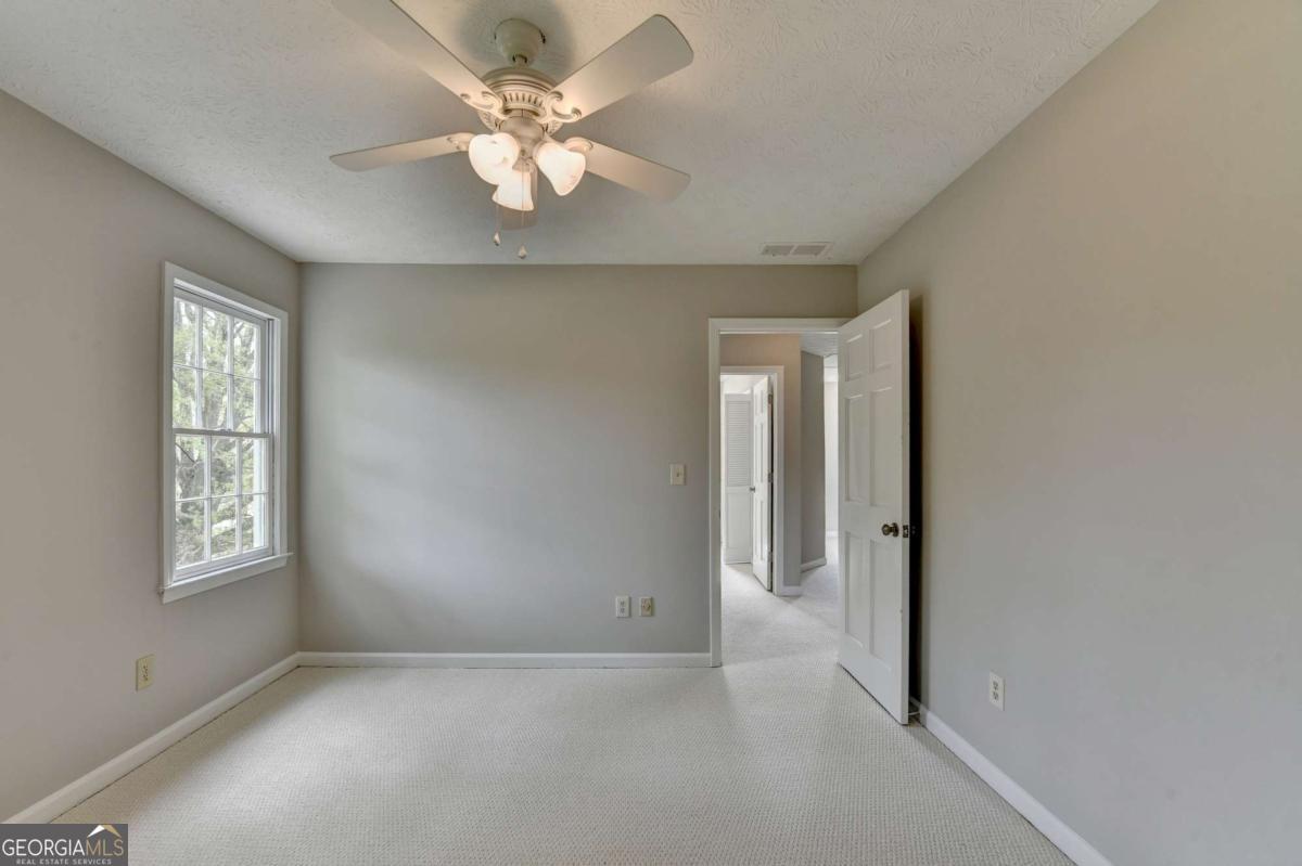 2451 Meadowglen Trail Snellville GA 30078