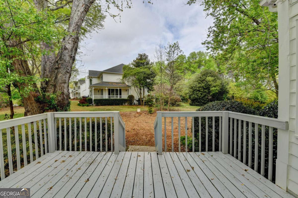 2451 Meadowglen Trail Snellville GA 30078
