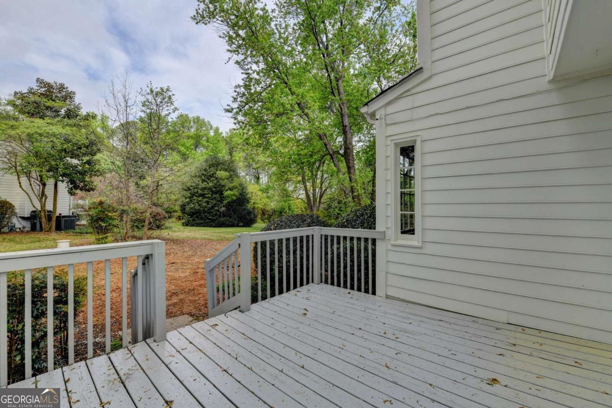 2451 Meadowglen Trail Snellville GA 30078