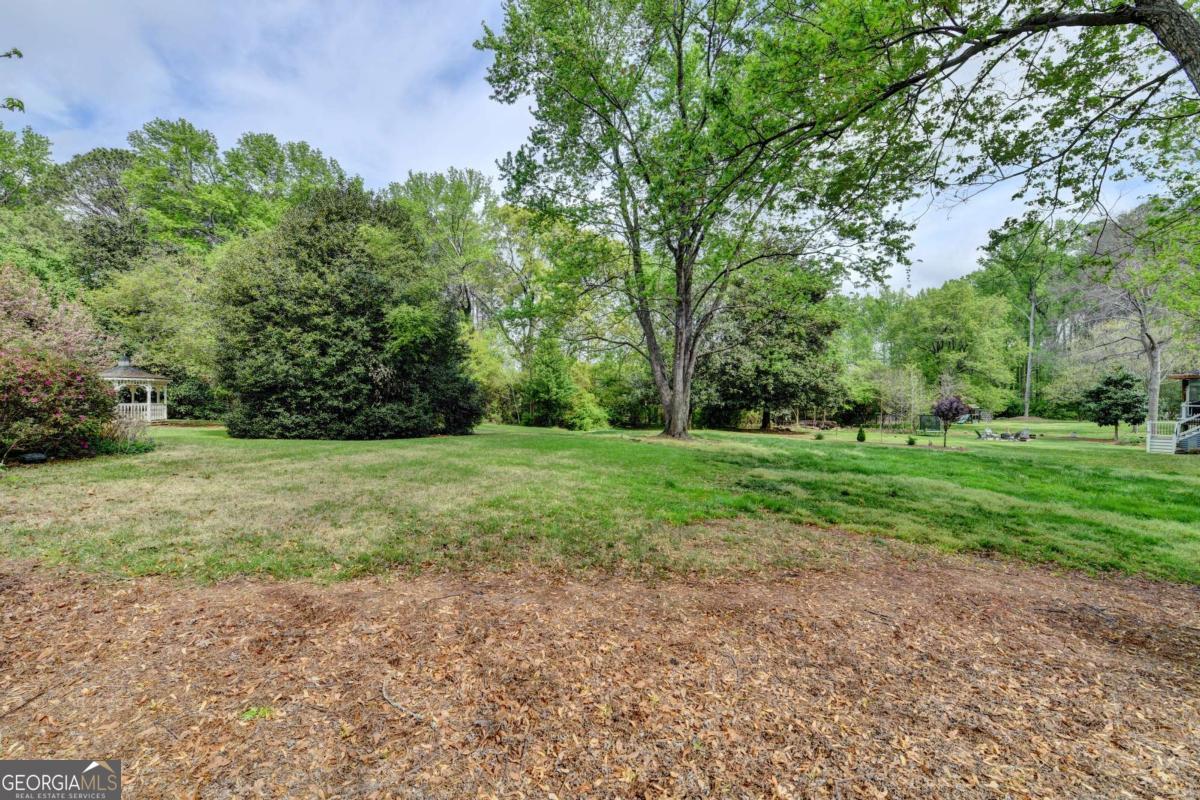 2451 Meadowglen Trail Snellville GA 30078