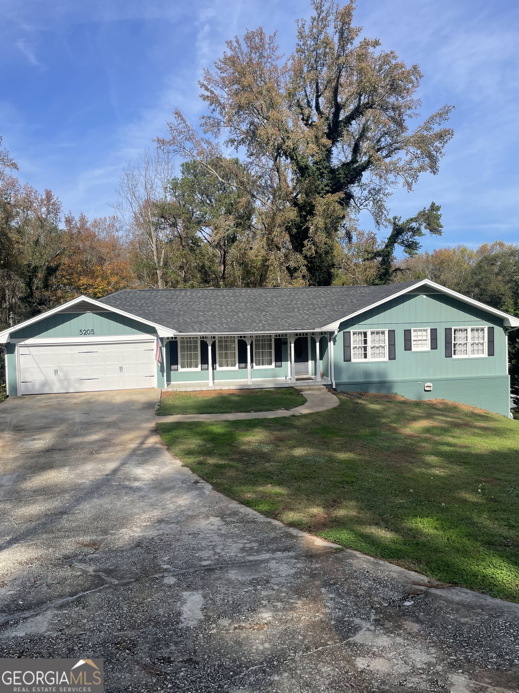 5205 Corinth Circle Stone Mountain GA 30087