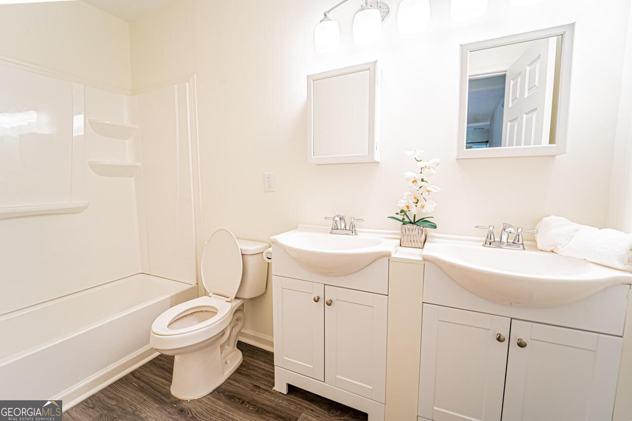 5205 Corinth Circle Stone Mountain GA 30087