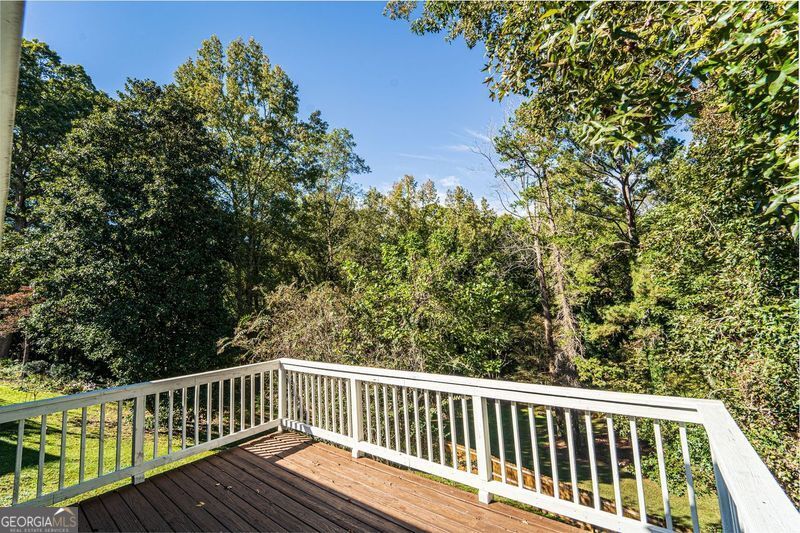 5205 Corinth Circle Stone Mountain GA 30087