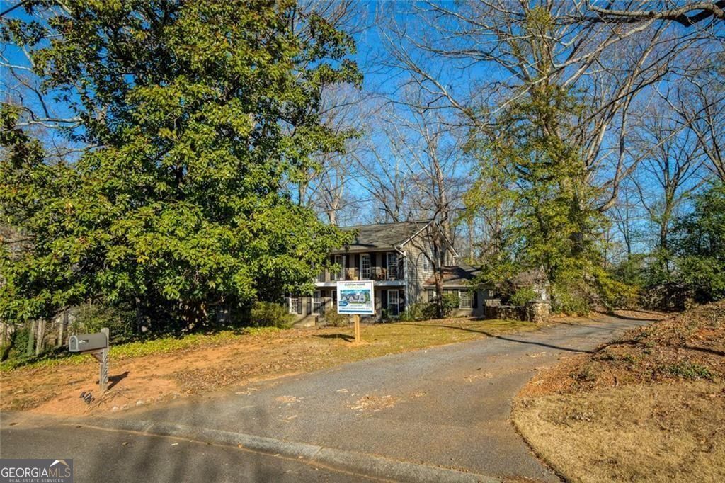 6340 Aberdeen Drive NE Sandy Springs GA 30328
