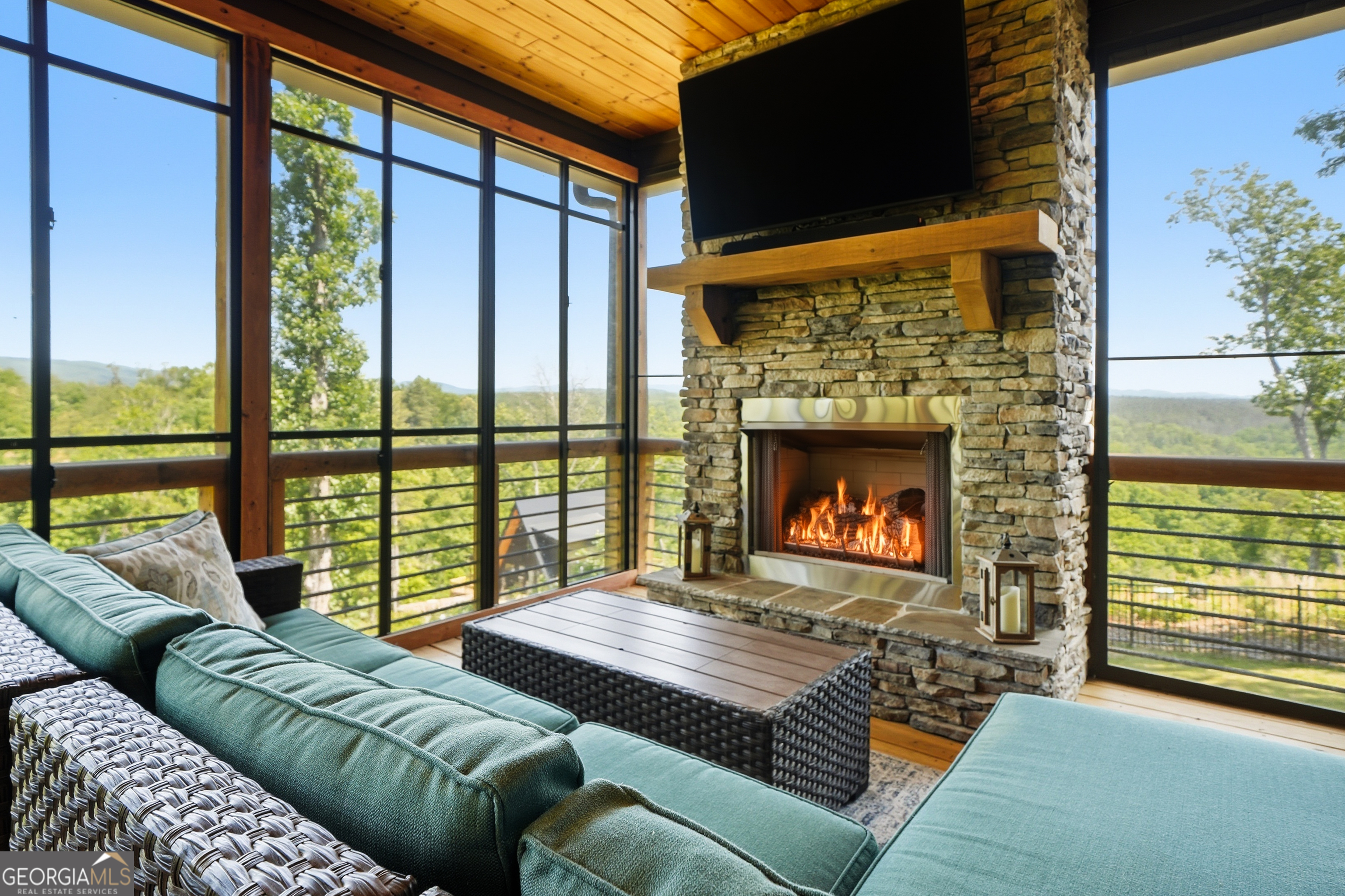 131 Jakes Landing Drive Ellijay GA 30540
