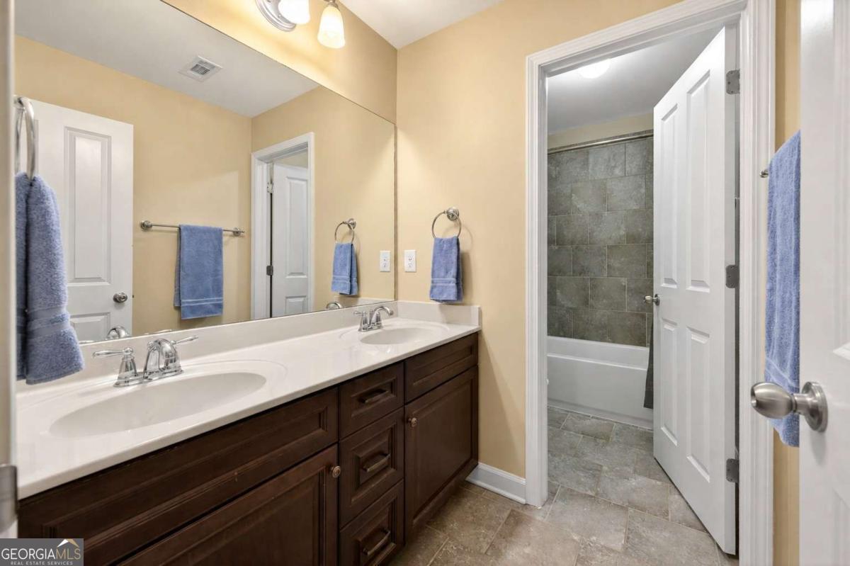 4030 Baverton Drive Suwanee GA 30024