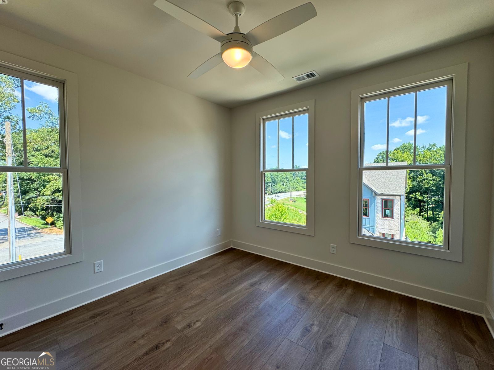 1917 Repose Drive Chamblee GA 30341