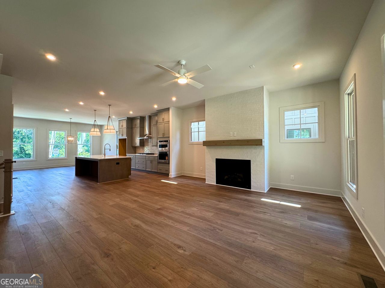 1917 Repose Drive Chamblee GA 30341