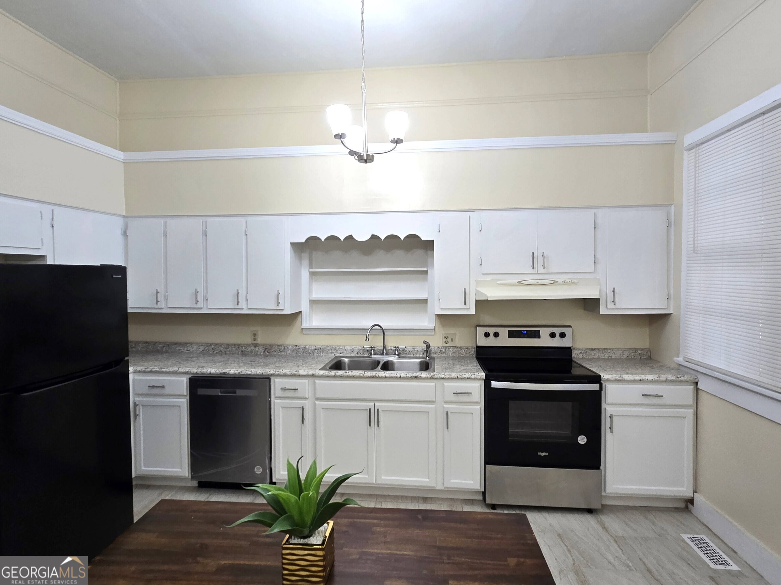 35 Cheatham Street Wadley GA 30477