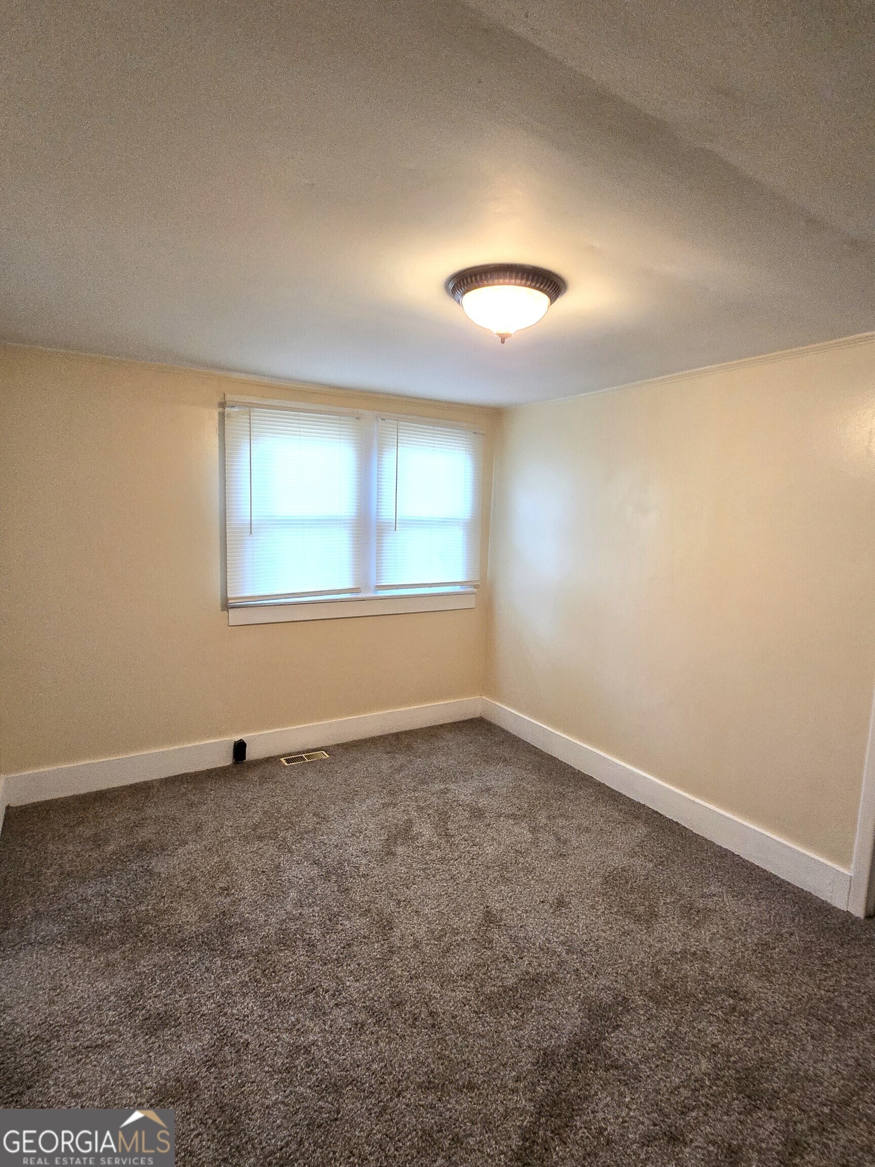 35 Cheatham Street Wadley GA 30477