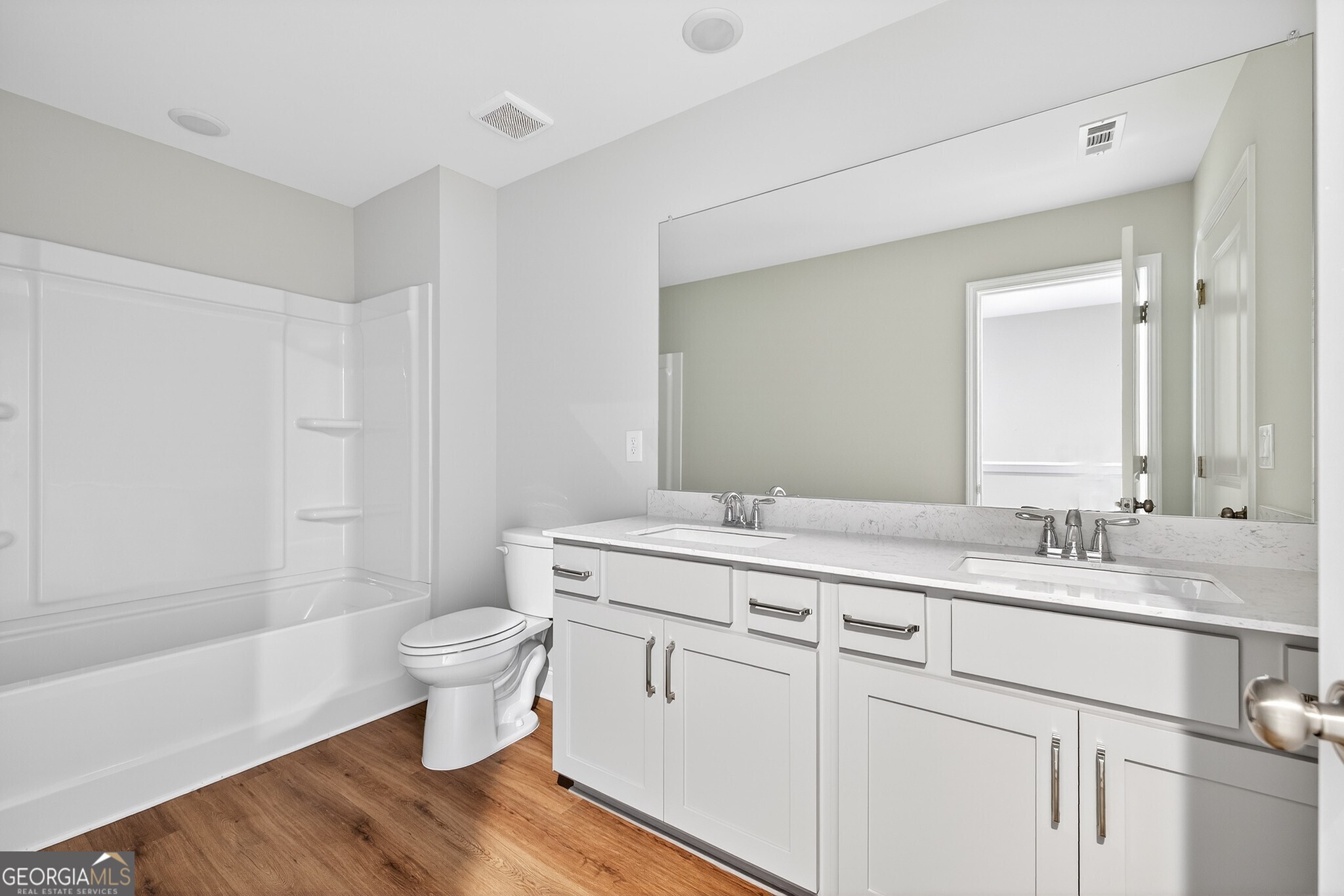 4862 White Street Sugar Hill GA 30518