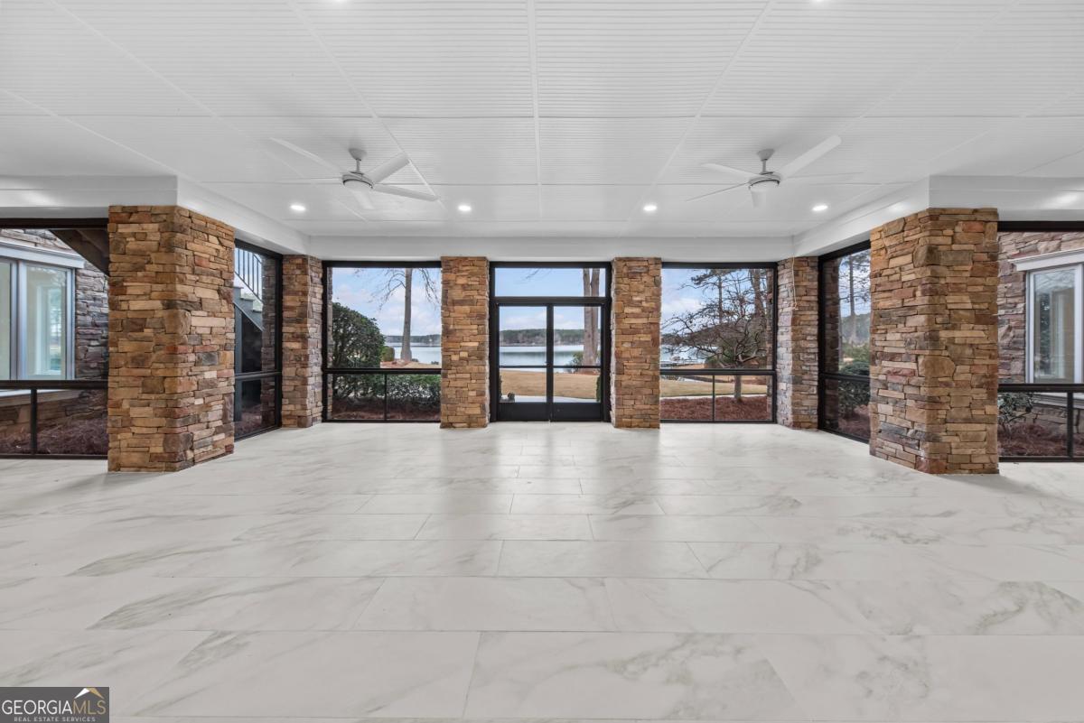 1070 Prosperity Pointe Greensboro GA 30642