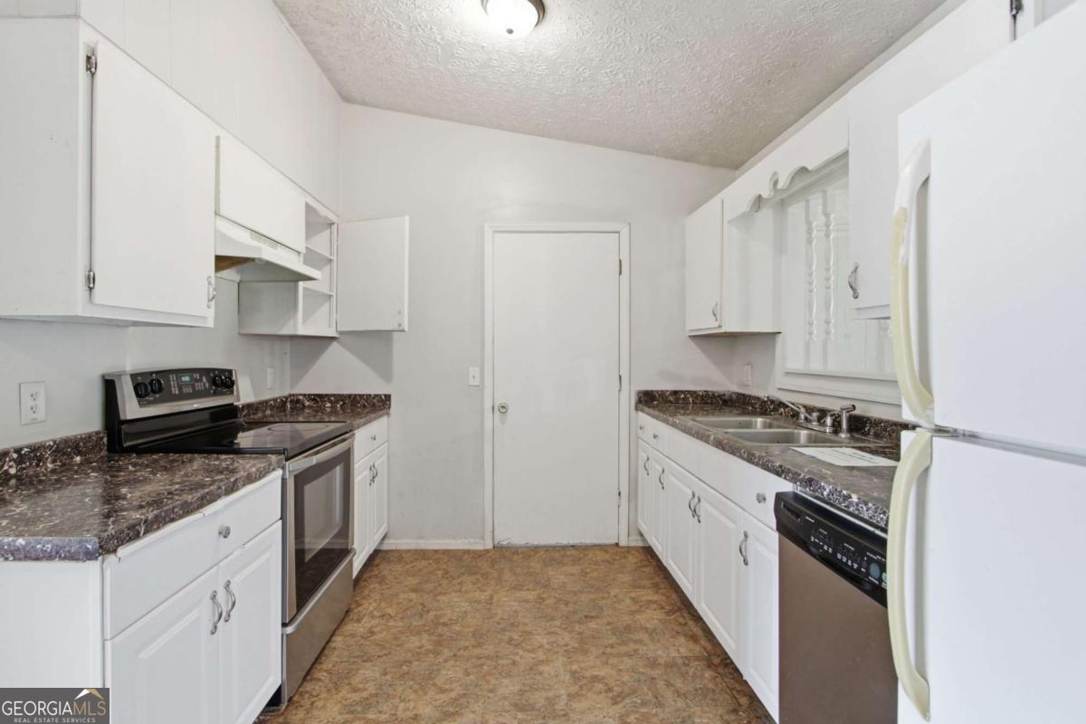 4289 Rex Road Rex GA 30273