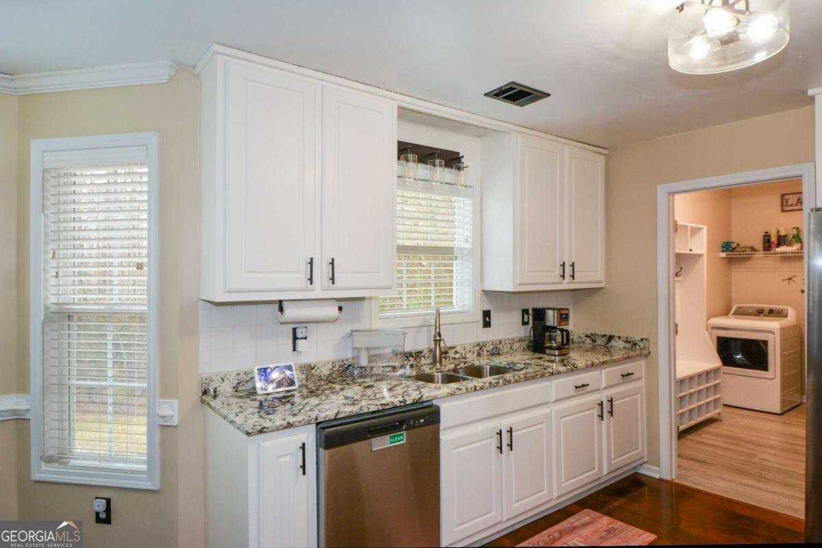 4400 Mortons Way Ellenwood GA 30294