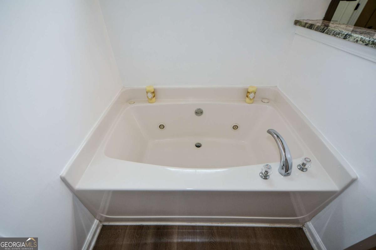 4400 Mortons Way Ellenwood GA 30294