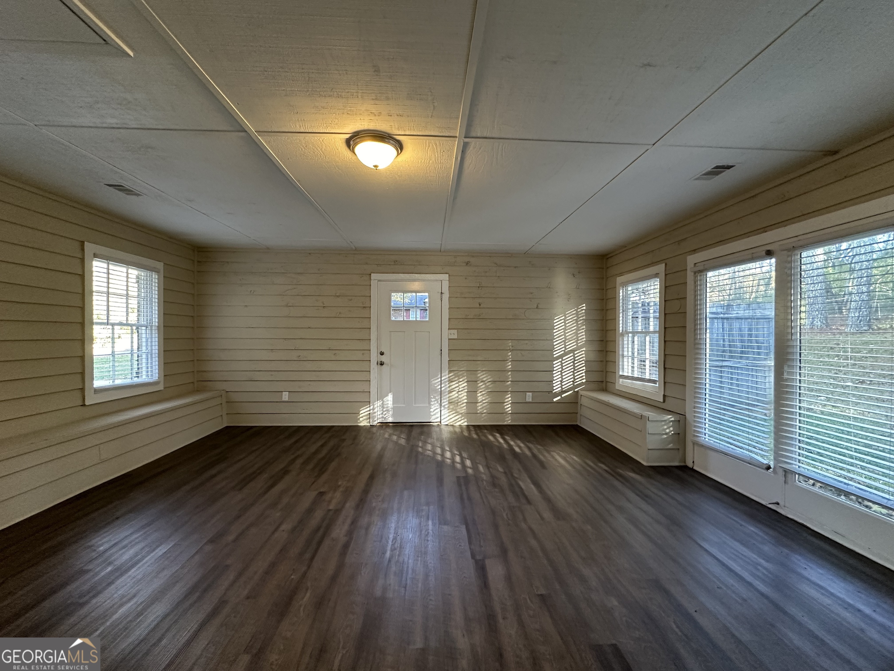 245 Remington Trail Ellenwood GA 30294