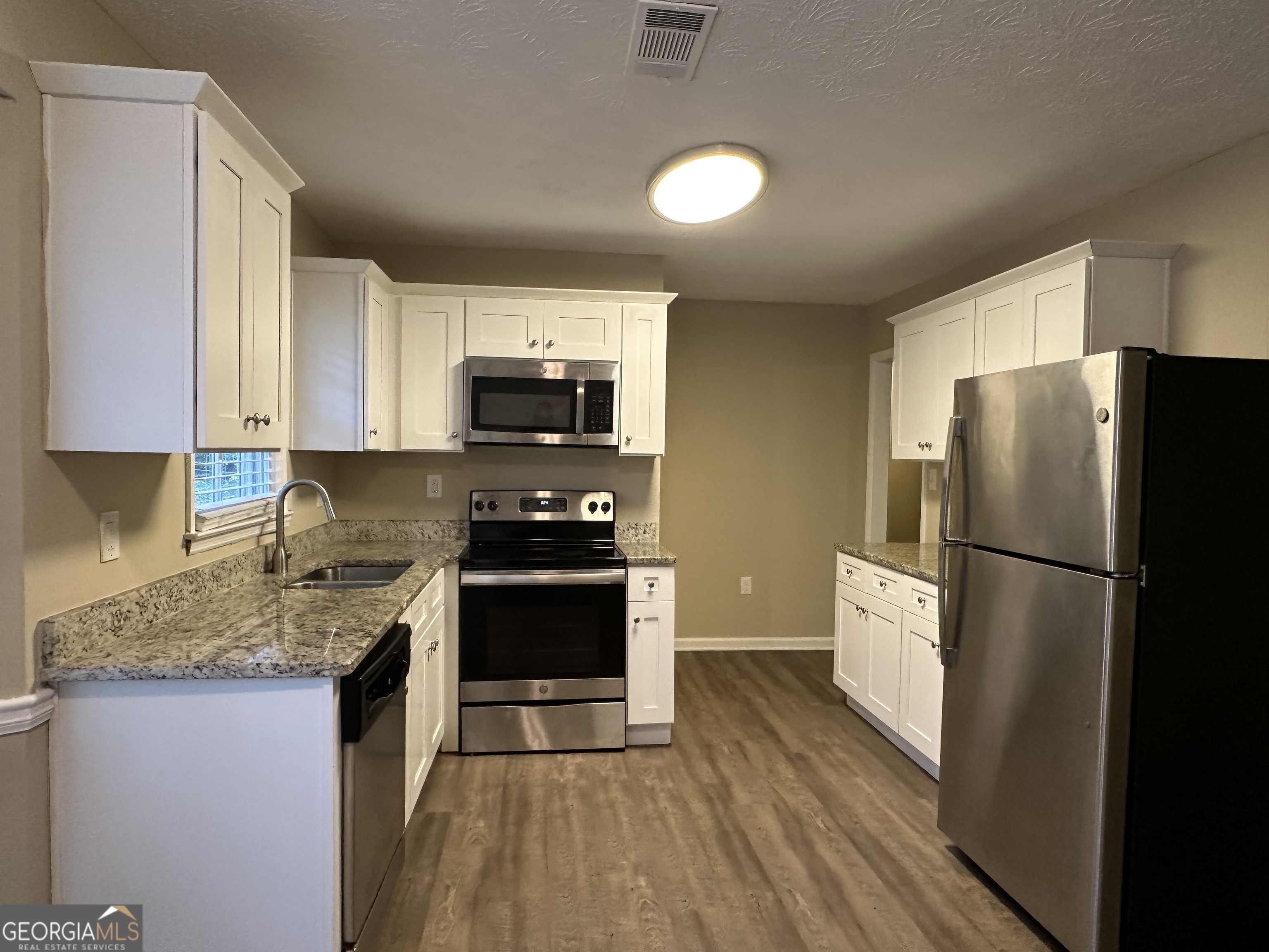 245 Remington Trail Ellenwood GA 30294