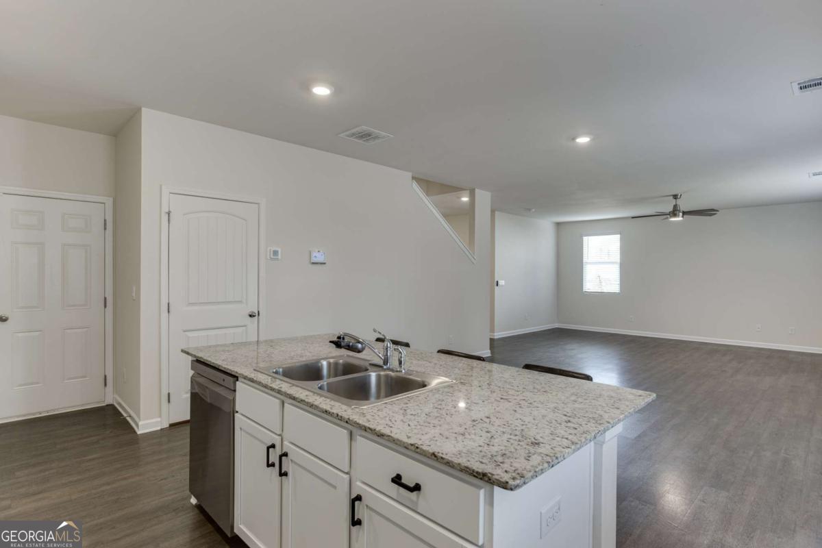 135 Russell Road Pendergrass GA 30567