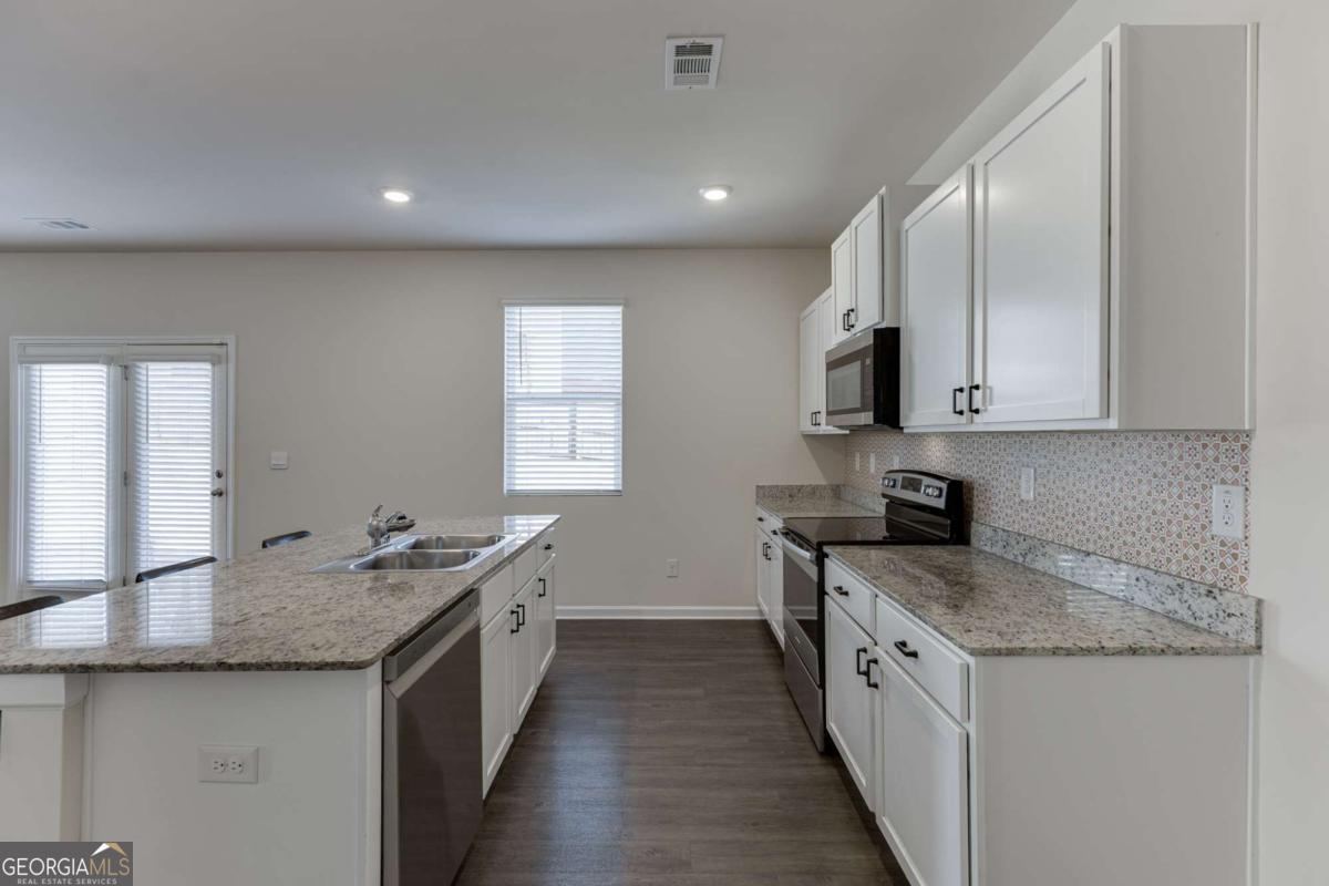 135 Russell Road Pendergrass GA 30567