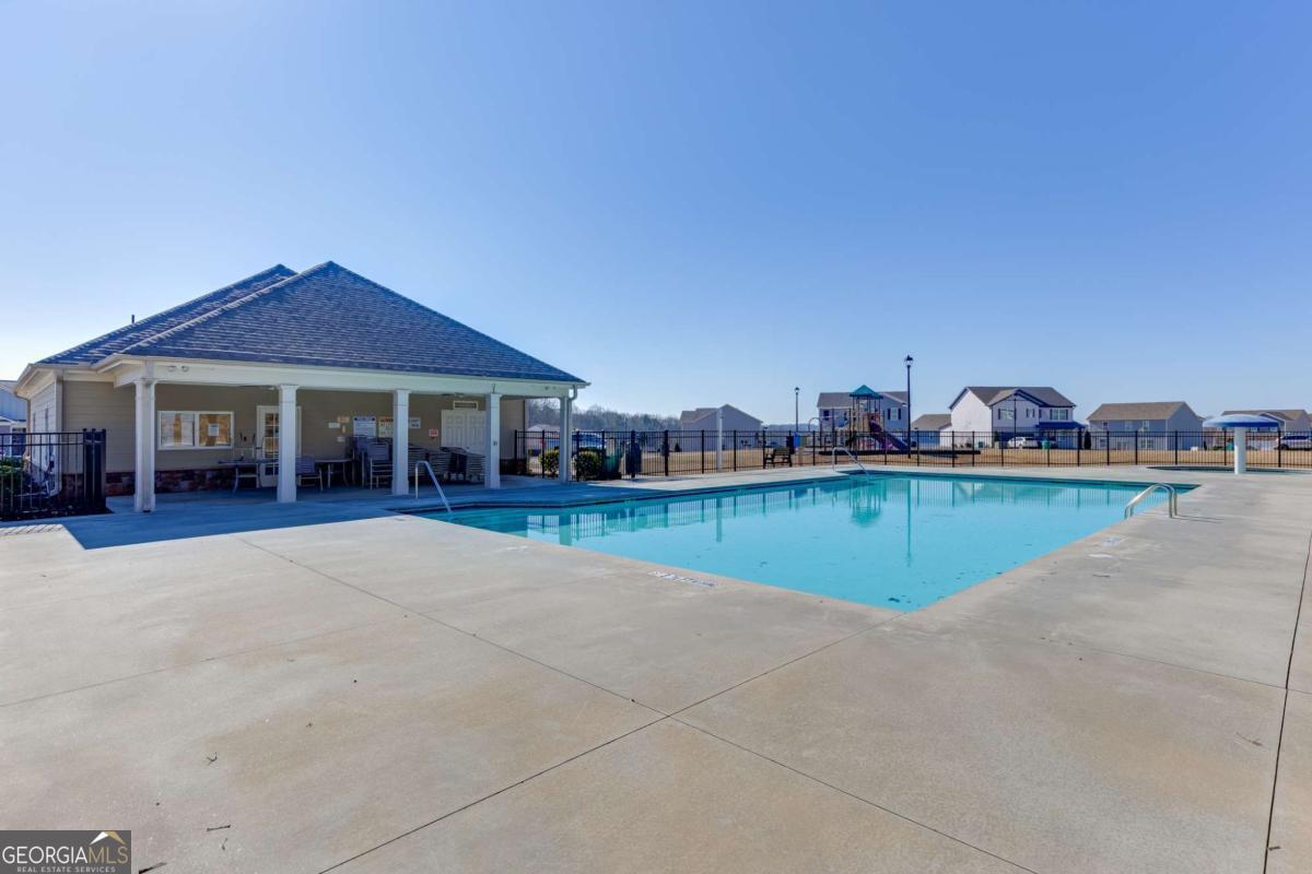 135 Russell Road Pendergrass GA 30567