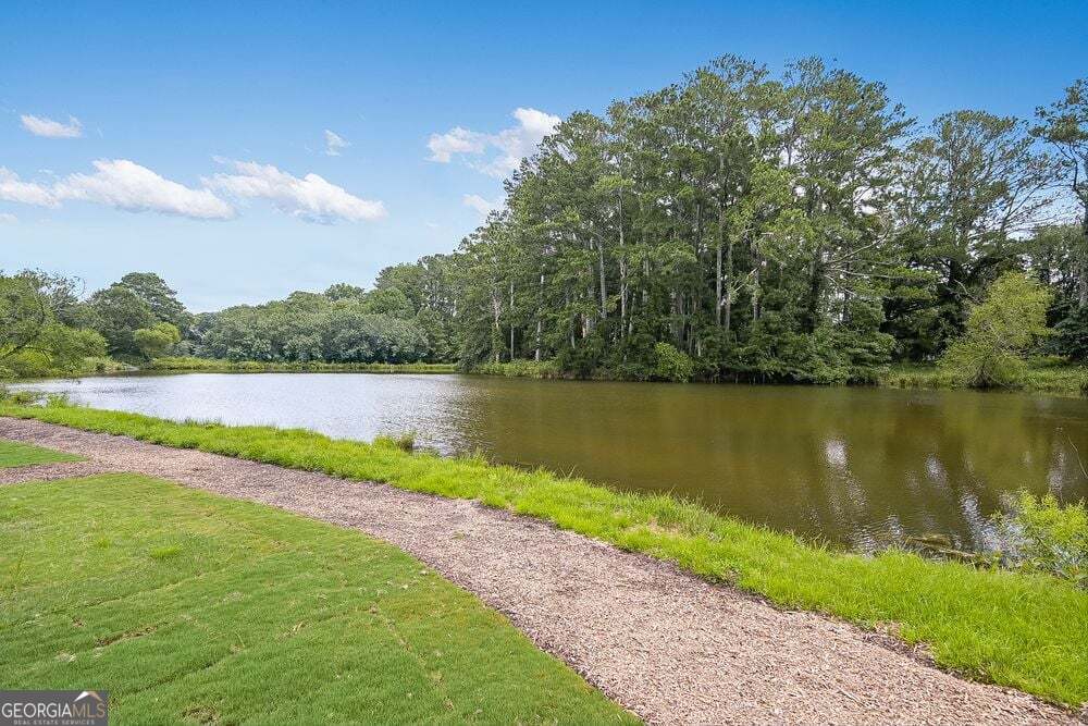 1723 Fawlocke Run Loganville GA 30052