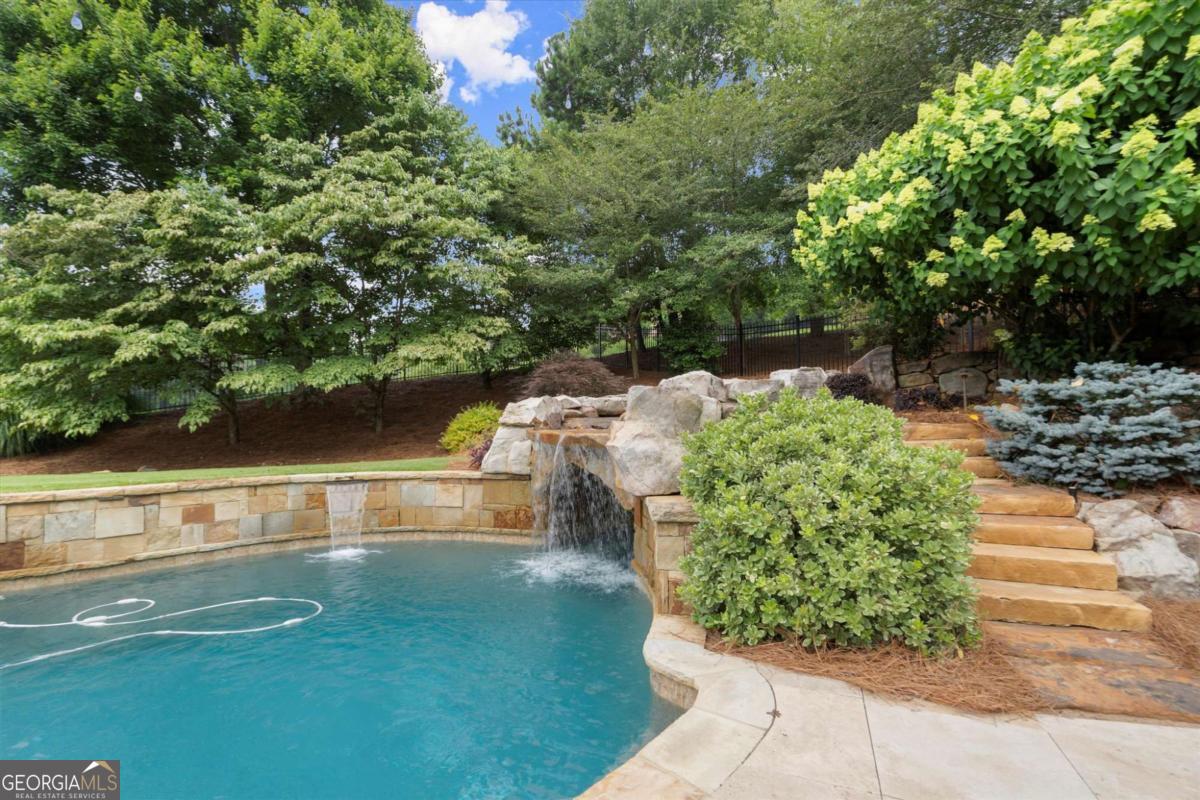 6325 Haddington Lane Suwanee GA 30024