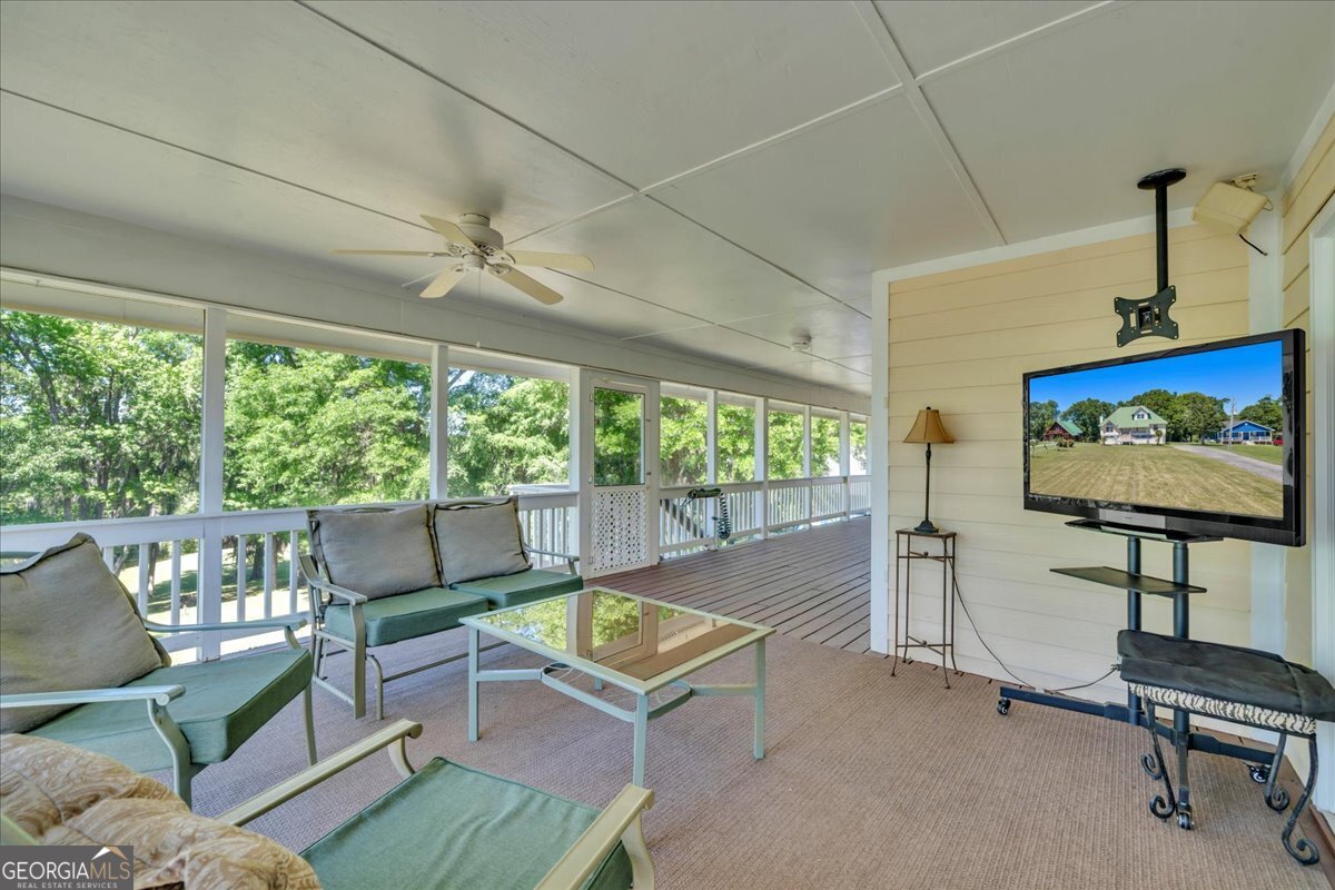 114 Waterfront Drive Cobb GA 31735