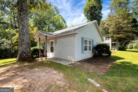 303 Jennys Cove Road Cleveland GA 30528